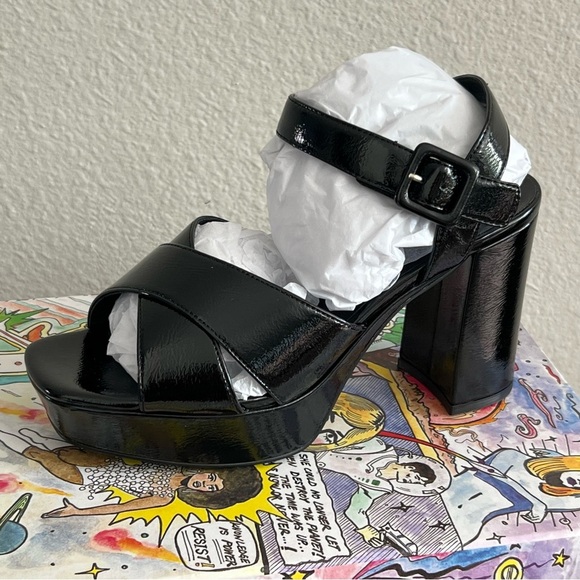 Jeffrey Campbell Amma-NW Crinkle Patent Platform Sandals Black Women's 9 NWB - Picture 1 of 6
